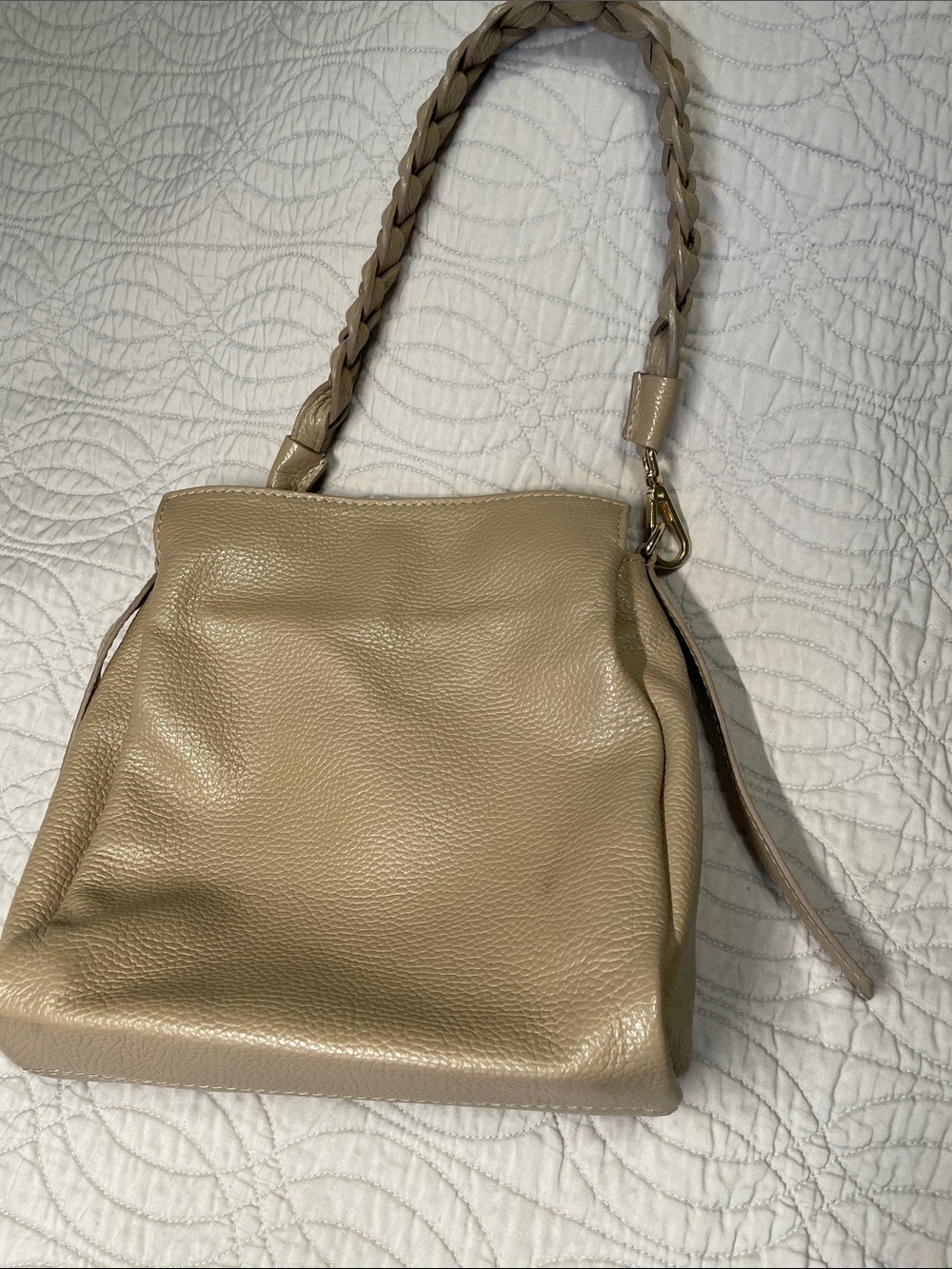 CUIR VERITABLE Italy Women's Taupe Leather Shoulder Bag with Braided Strap